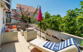 3 Bedroom Amazing Home In Sucuraj